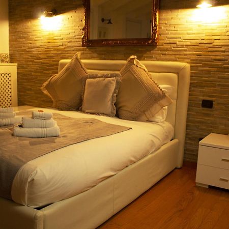 Bb Tortona Bed and Breakfast Milaan Buitenkant foto