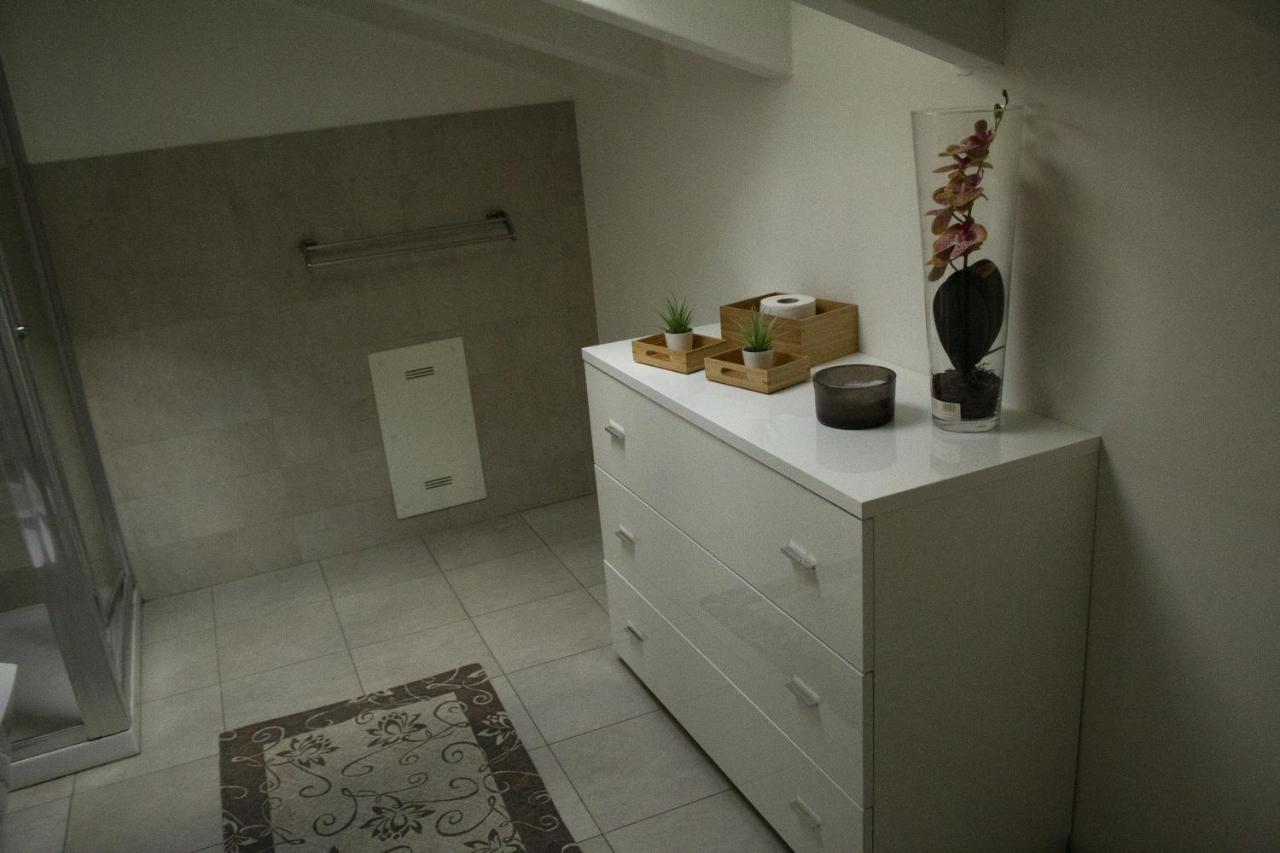 Bb Tortona Bed and Breakfast Milaan Buitenkant foto