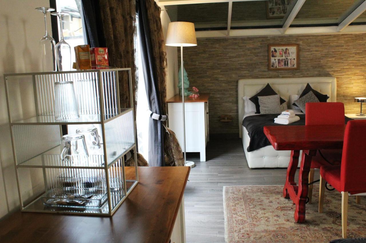 Bb Tortona Bed and Breakfast Milaan Buitenkant foto